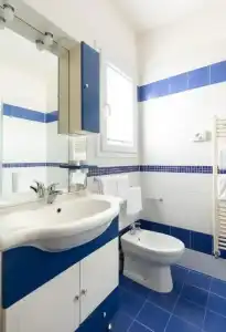 ApartSheila - 27