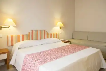 Blu Laconia Village - 48
