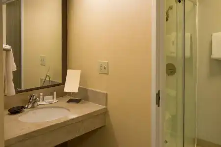 Courtyard by Marriott Anchorage Airport - 33