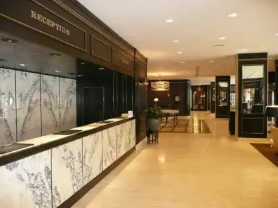 The Colonnade Residences - 30
