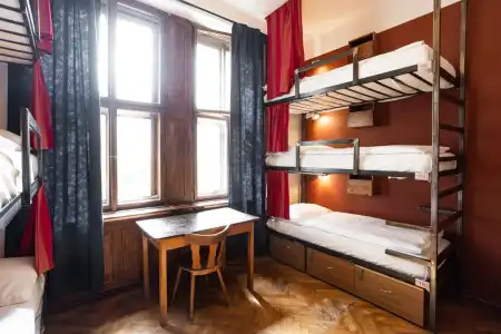 Sir Toby's Hostel - 24