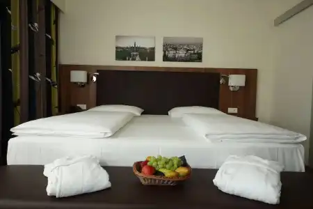 PLAZA Premium Wien - 48