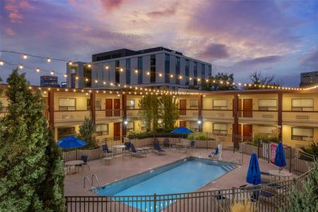 Best Western Plus Clocktower Inn - 15