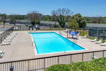 Red Roof Inn Baltimore - 12