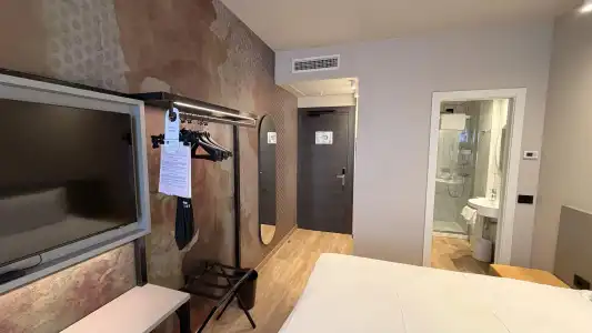 Astoria, Sure Collection by Best Western - 44