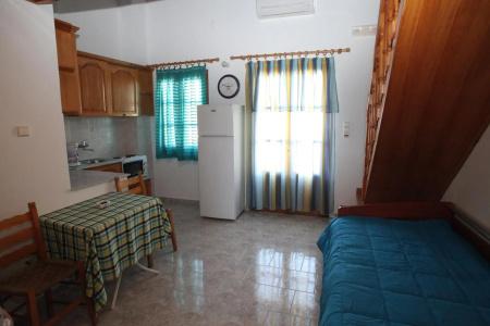Afroditi Syros - 12