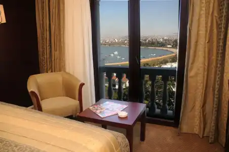 Paradise Island - 7