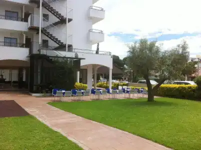 Bay - 14