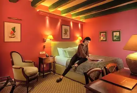 Le Relais Montmartre - 81