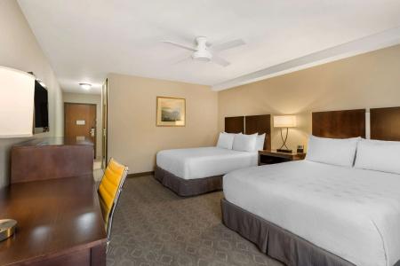 Best Western Plus Monterey Inn - 39