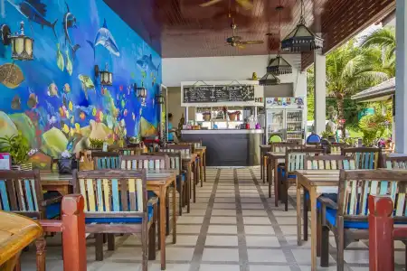 Crystal Bay Beach Resort - 23