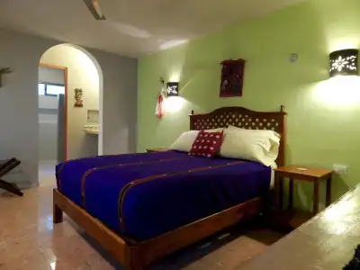 Casa Del Maya Bed & Breakfast - 4