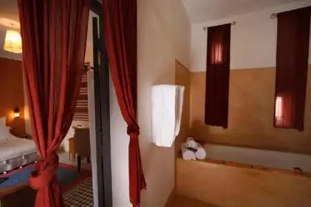 Dar Touyir - 17
