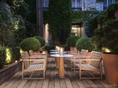 Le Belgrand Paris Champs Elysees, Tapestry by Hilton - 11