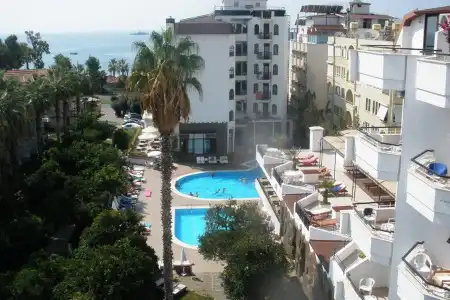 Boulevard - 8