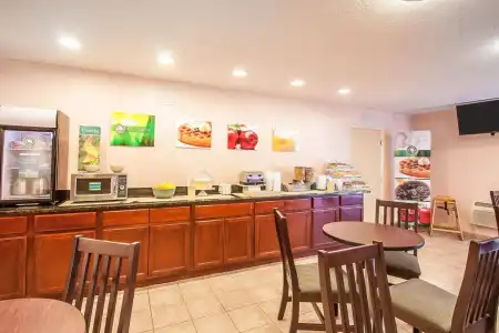 Quality Inn & Suites Vancouver - Hazel Dell - 22