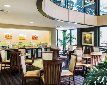 Quality Inn & Suites Peoria North - 21