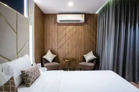 Adelphi Grande Sukhumvit - 9
