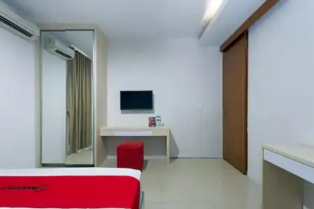 RedDoorz Plus near Cilandak Town Square 2 - 15