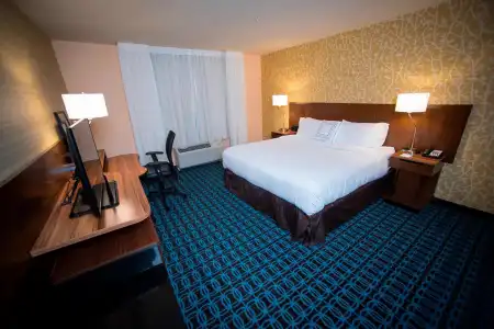 Fairfield Inn & Suites Cincinnati Uptown/University Area - 30