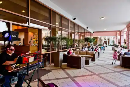 DIT Majestic Beach Resort - 32