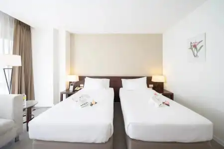 Golden Crown Grand - 5