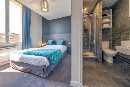 Hôtel ROSA - Bordeaux Centre Gare Saint Jean - 57