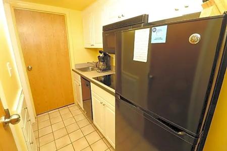 The Ocean Key Virginia Beach Resort - 45