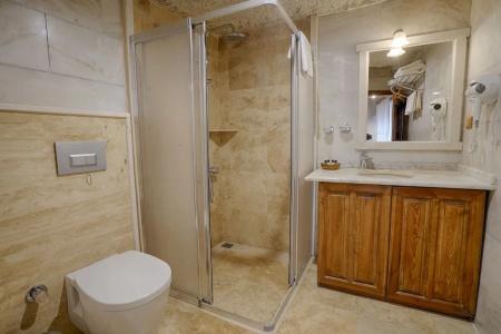 Tulip Cave Suites - 77