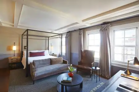 The Hollywood Roosevelt - 39