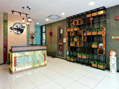 Pantai Inn - 26