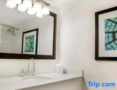 Mainstay Suites Lexington - 37