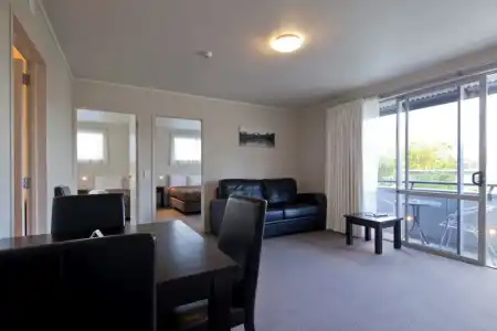 Atrium on Ulster - 65