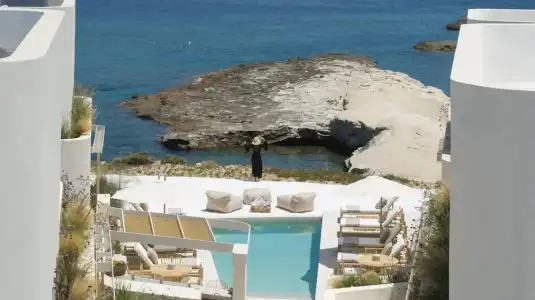 White Pebble Suites - 42