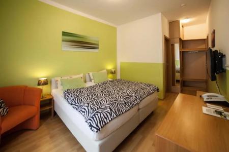 am Gutspark Prager Gbr - 11