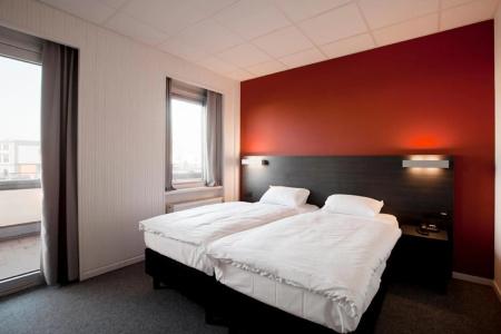 Antwerp Harbour - 6