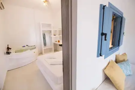 Birikos Studios & Apartments - 37