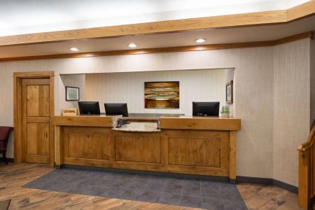 Days Inn & Suites by Wyndham Bozeman - 14