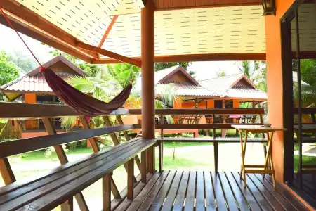 Lanta Pearl Beach Resort - 83