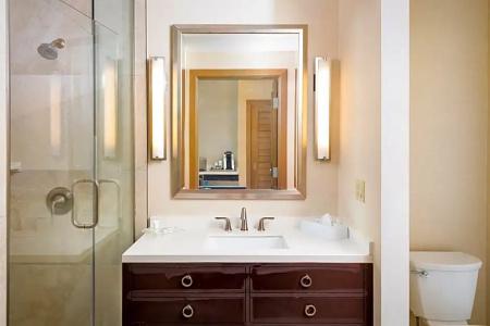 DoubleTree by Hilton San Diego Bayside - 41