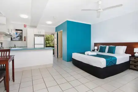 Cairns City Palms - 3