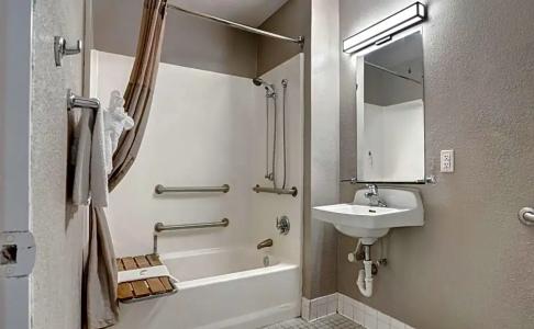 Motel 6 Bakersfield, CA - South - 42