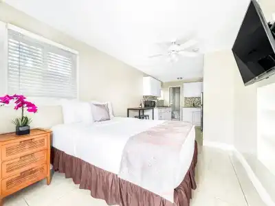 Hollywood Beachs - 96