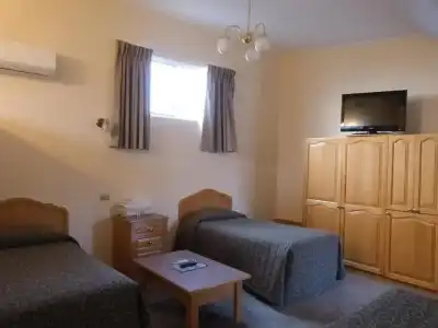 Glenelg Motel - 56