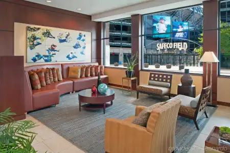 Silver Cloud - Seattle Stadium - 26