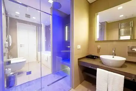 DoubleTree by Hilton City Centre - 58