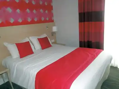 Mercure St Malo Front De Mer - 76