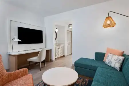 DoubleTree Suites by Hilton Naples - 188
