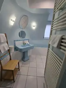 Le Castel Guesthouse - 57