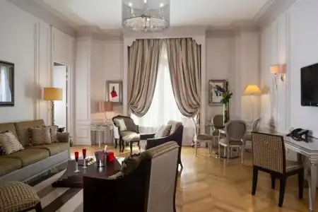 Majestic - SPA Champs Elysées - 241